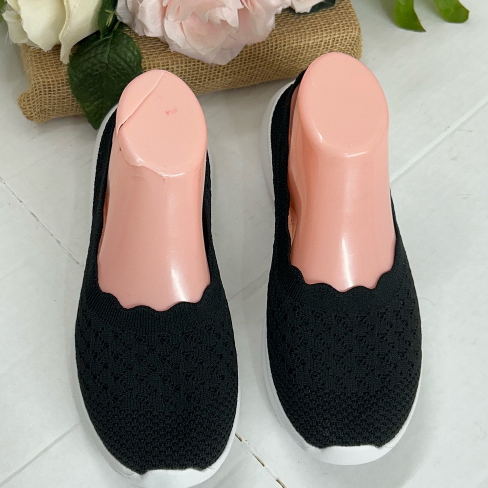 Black Women's Slip-On Shoes